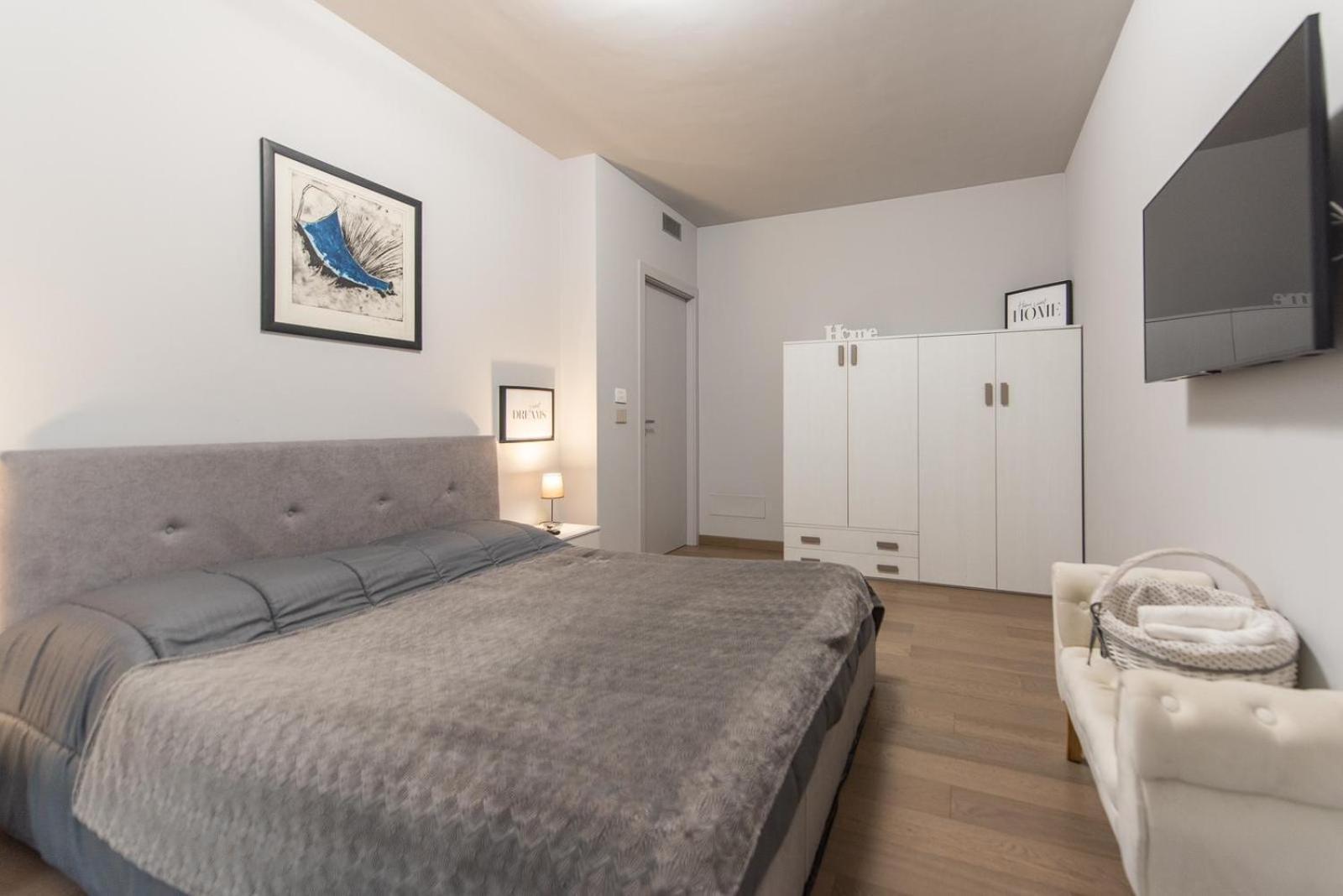 Ferienwohnung Elegante Bilocale-Centro Torino-Free Wifi Exterior foto